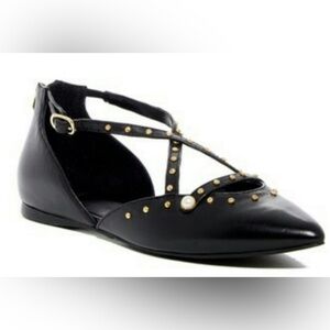 14th & Union Black Strappy Flats